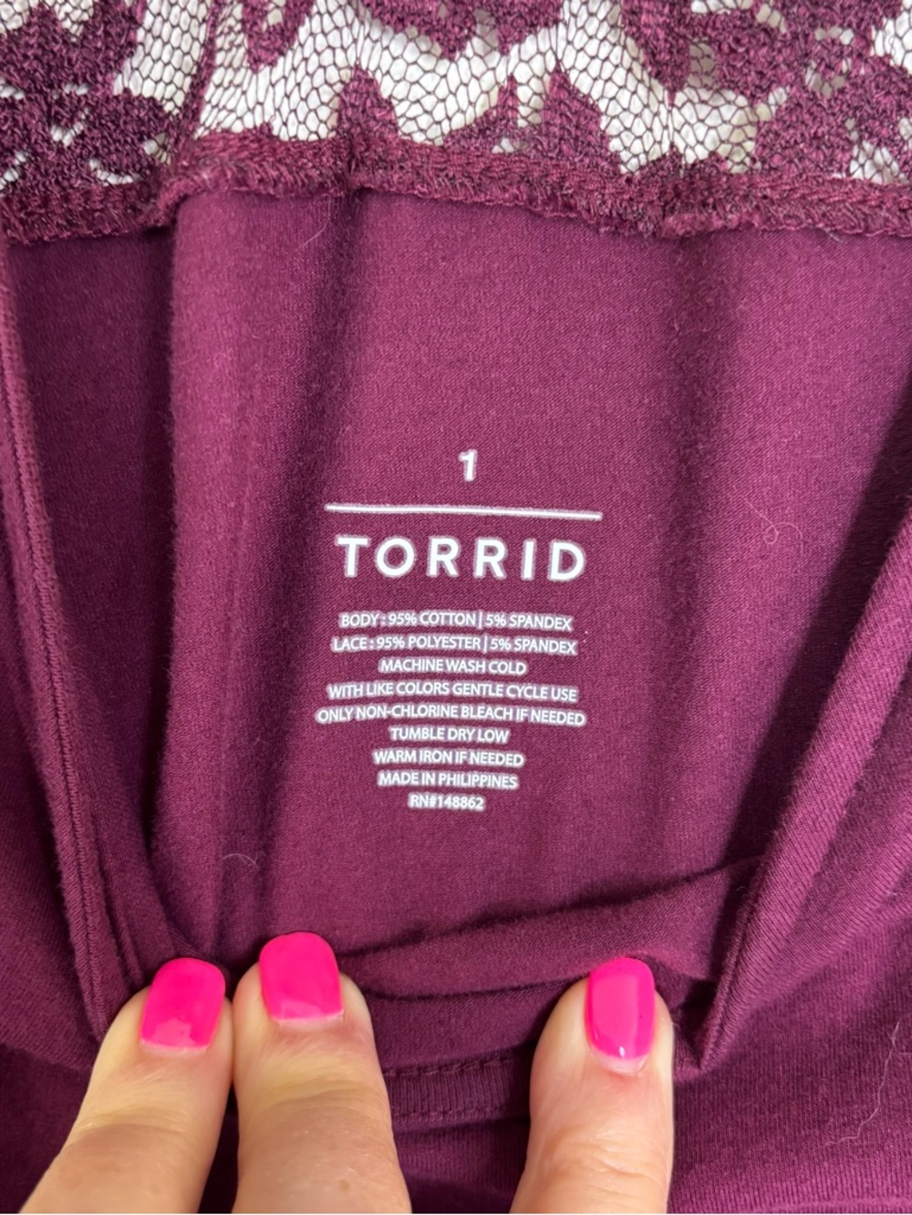 Torrid Foxy Choker Neck Lace Sleeve Women's Top - Burgundy Sz 1/14-16 - Picture 3 of 7